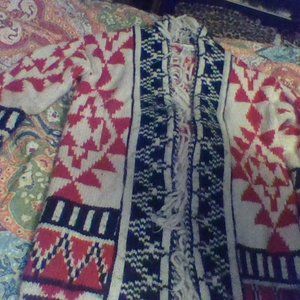 Bethany Mota sweater